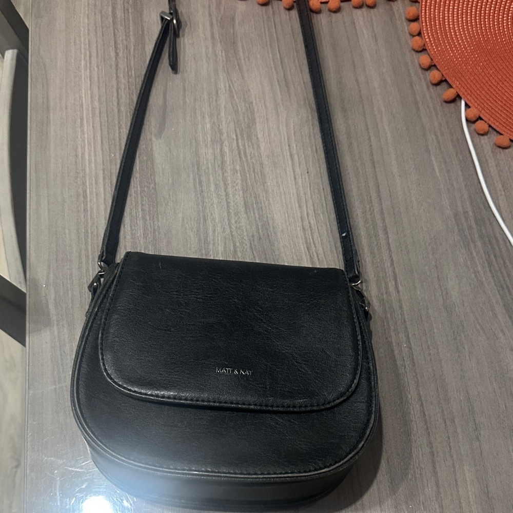 Matt & Nat Elegant Black Crossbody Bag